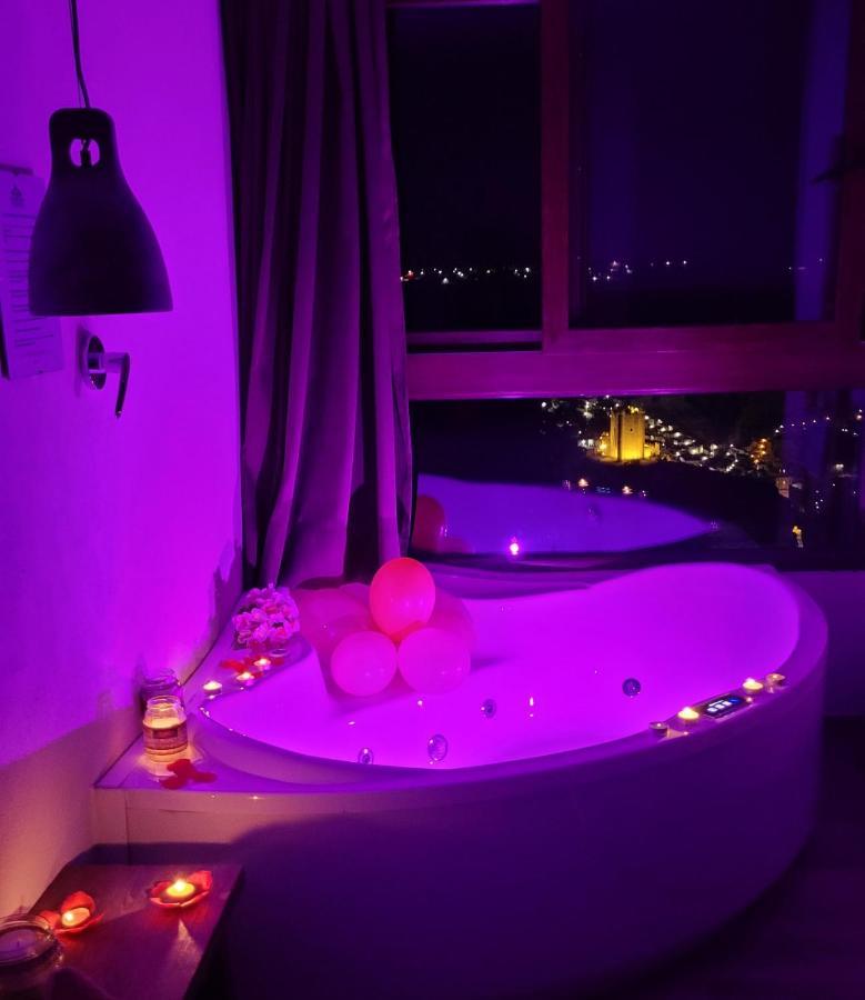 Casas del Cerro Casas Rurales Maribel - Complejo Moradas Del Cerro 1 - Suites Con Jacuzzi En Alcala Del Jucar מראה חיצוני תמונה