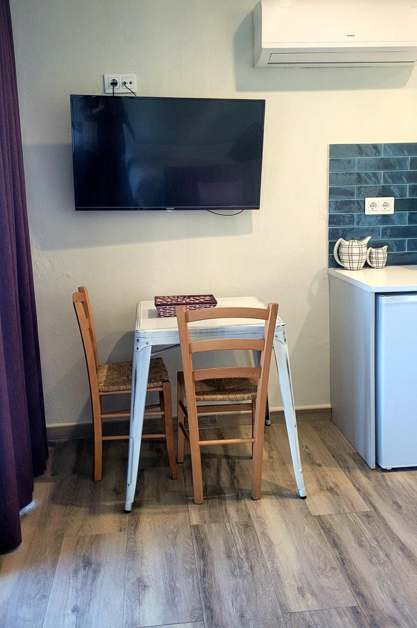 Casas del Cerro Casas Rurales Maribel - Complejo Moradas Del Cerro 1 - Suites Con Jacuzzi En Alcala Del Jucar חדר תמונה