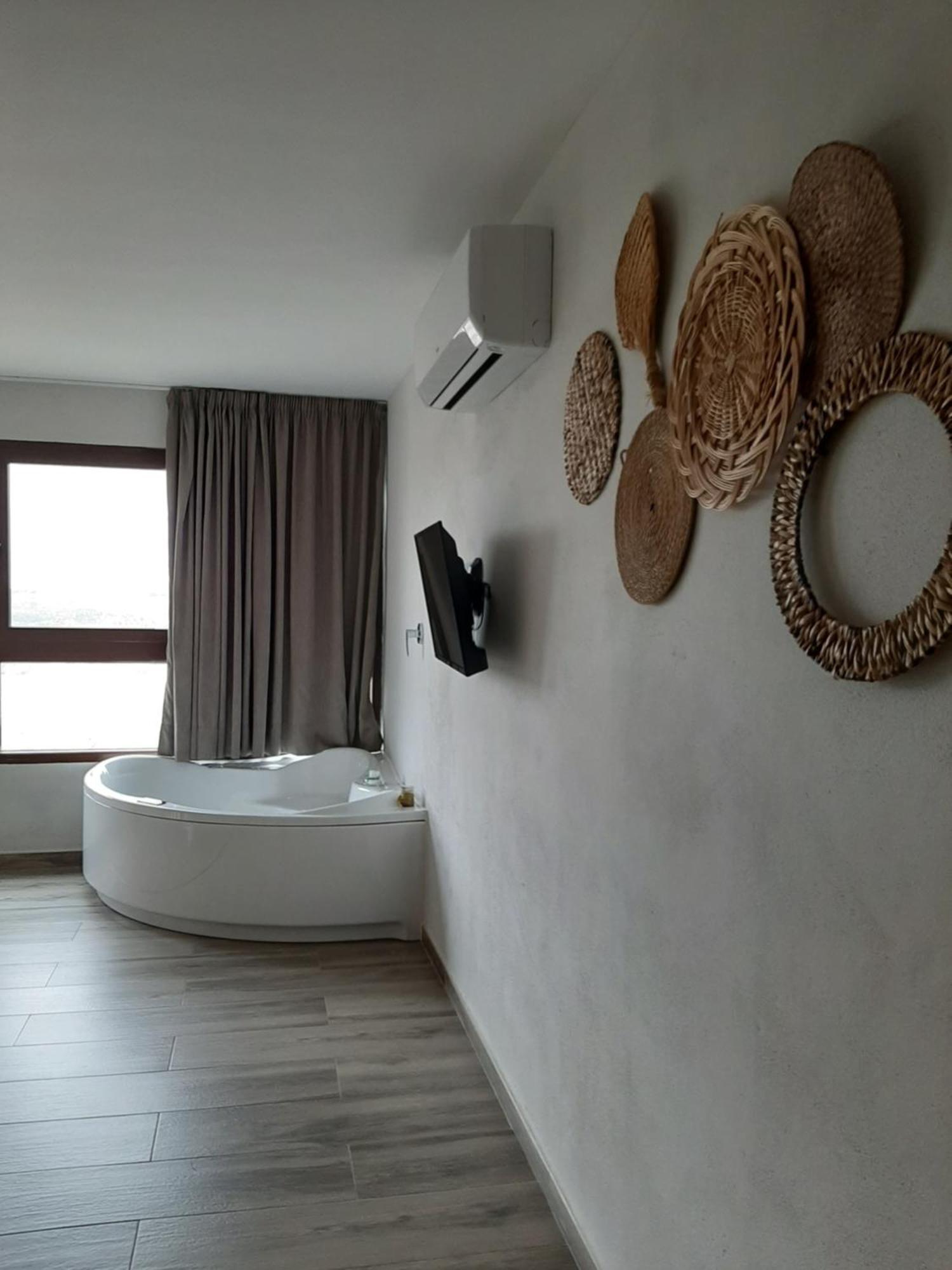 Casas del Cerro Casas Rurales Maribel - Complejo Moradas Del Cerro 1 - Suites Con Jacuzzi En Alcala Del Jucar חדר תמונה