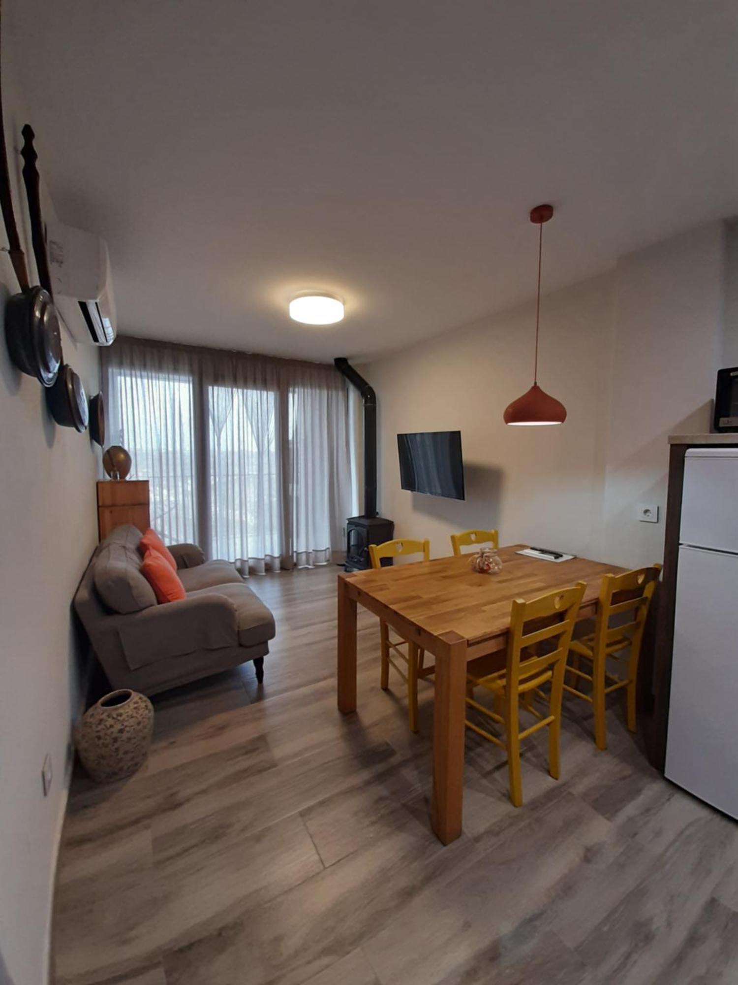 Casas del Cerro Casas Rurales Maribel - Complejo Moradas Del Cerro 1 - Suites Con Jacuzzi En Alcala Del Jucar חדר תמונה